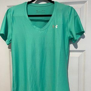 Under Armour Small Green Athletic Top New with Tag